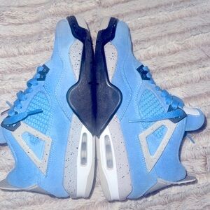 Jordan 4 university blue